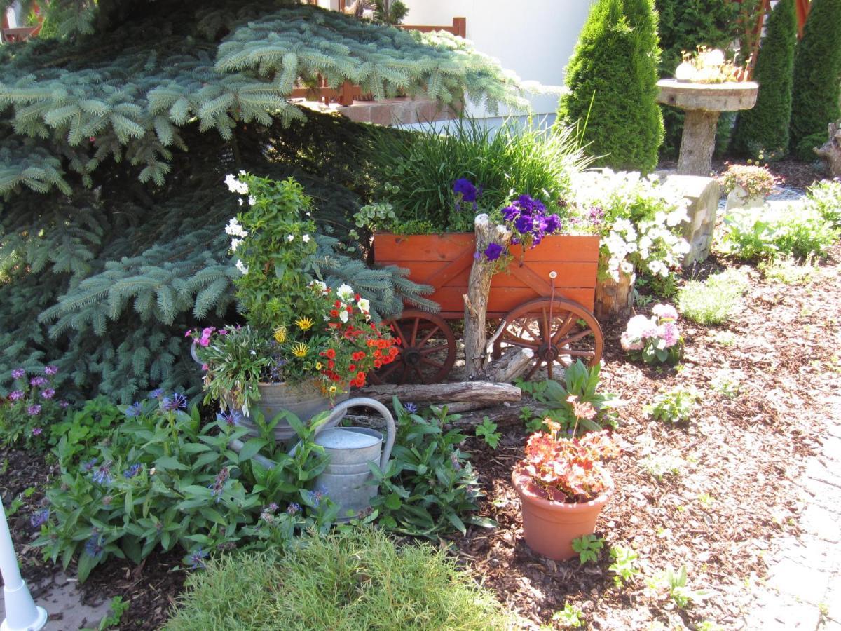 Ferienwohnung Im Schlossgarten Herbsleben Экстерьер фото